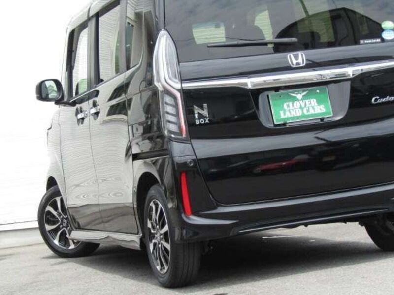 N BOX CUSTOM