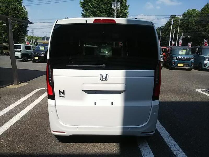 N BOX