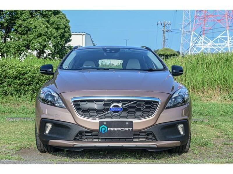 V40