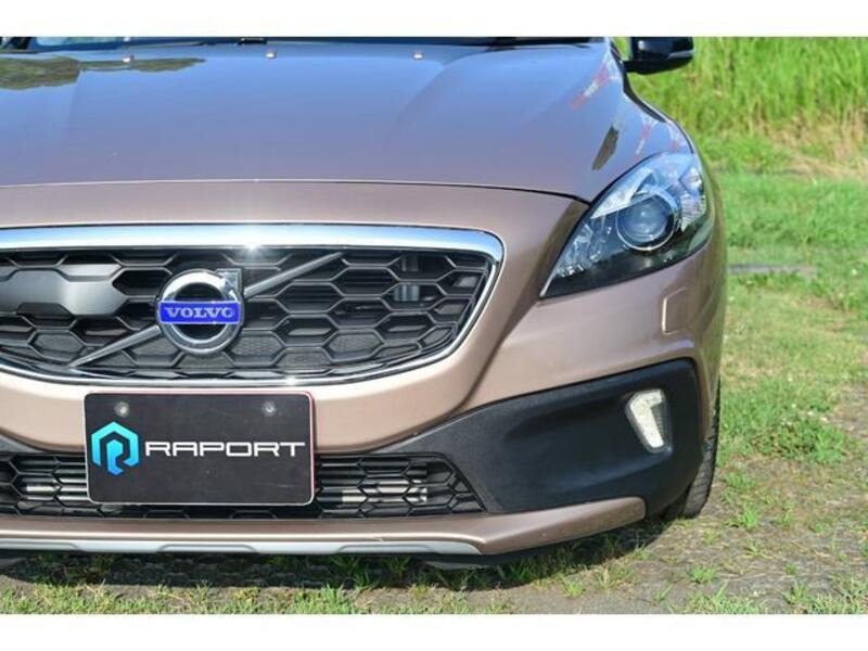 V40