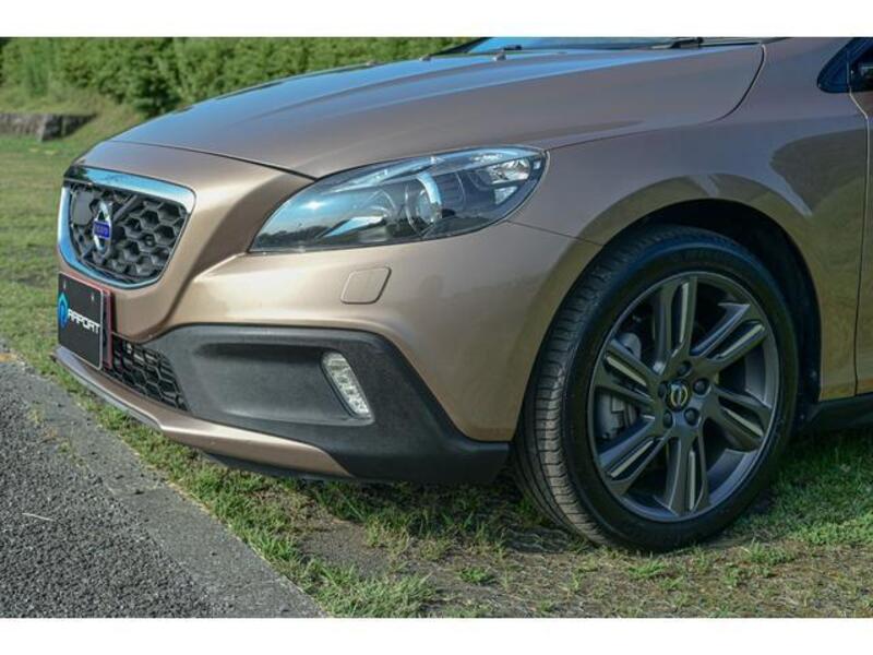 V40