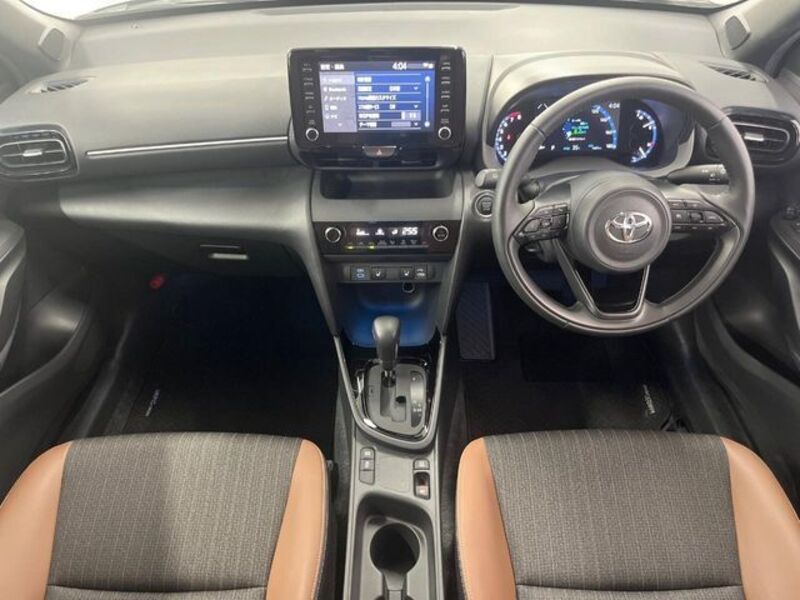 YARIS CROSS
