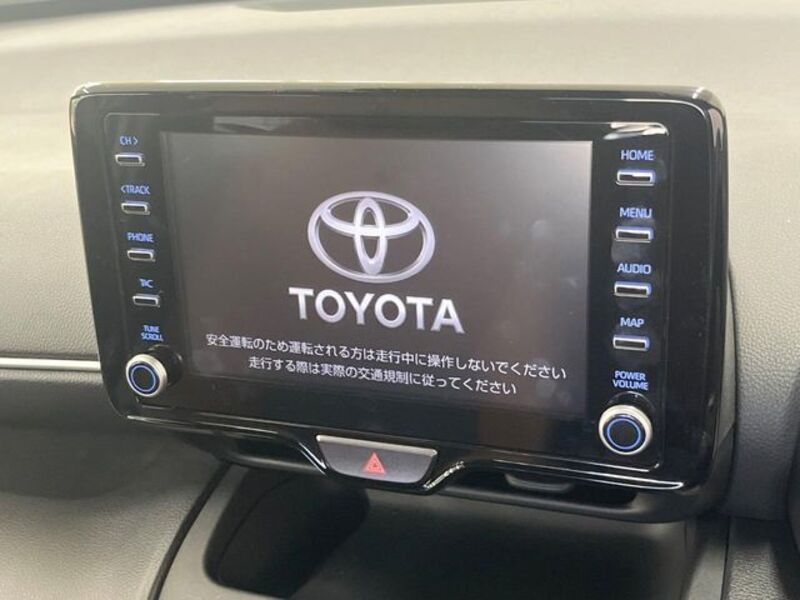 YARIS CROSS