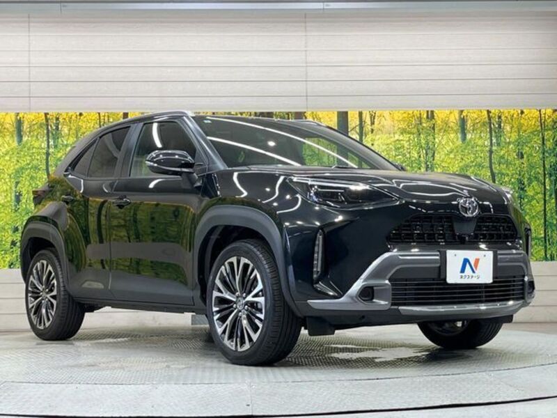 YARIS CROSS
