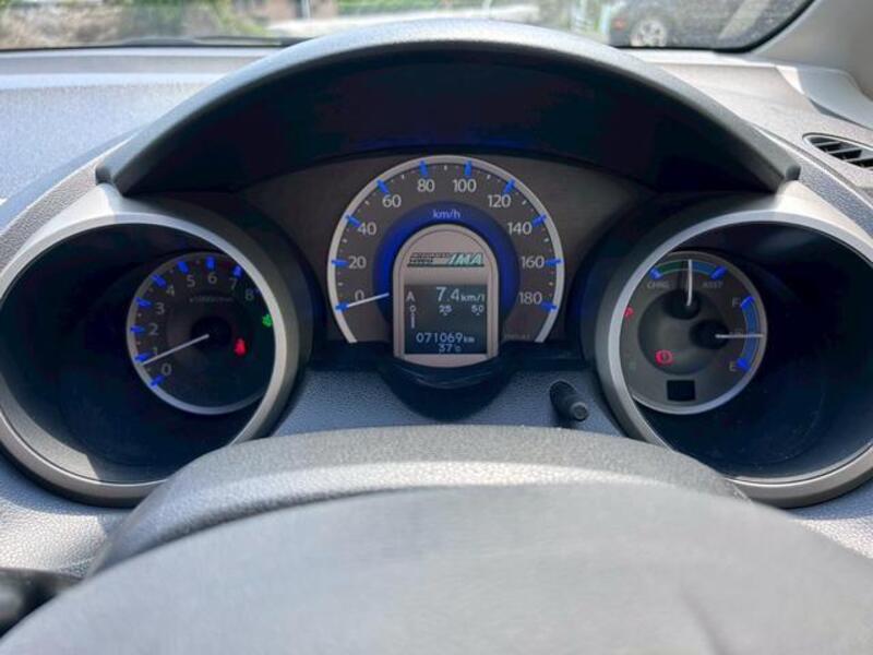 FIT HYBRID