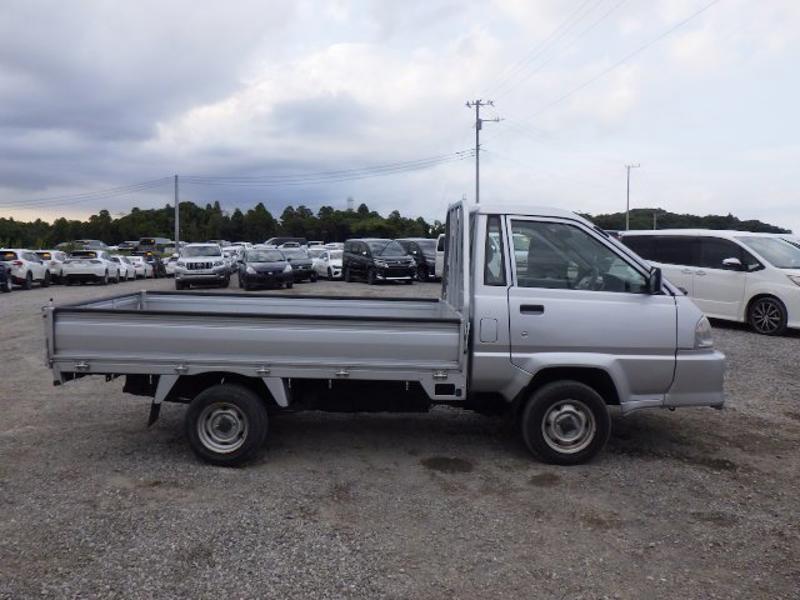 TOWNACE TRUCK