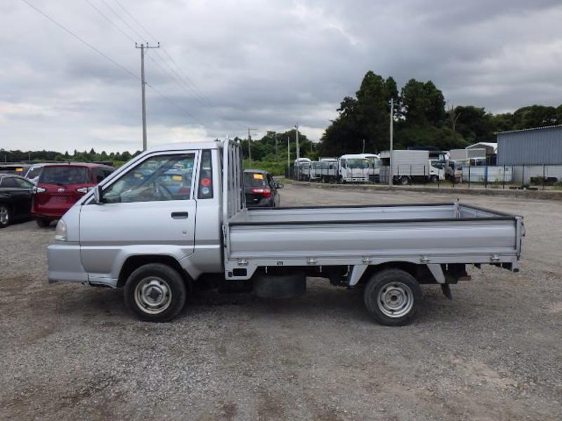 TOWNACE TRUCK