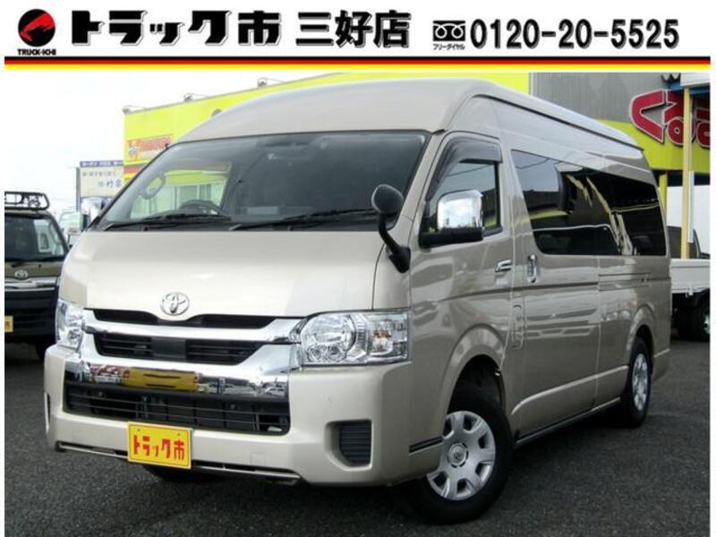 TOYOTA HIACE WAGON