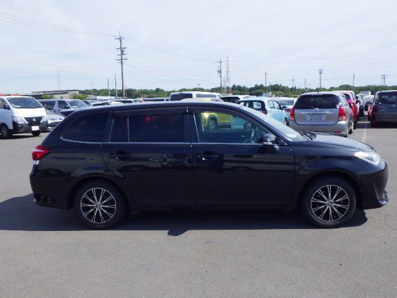 COROLLA FIELDER