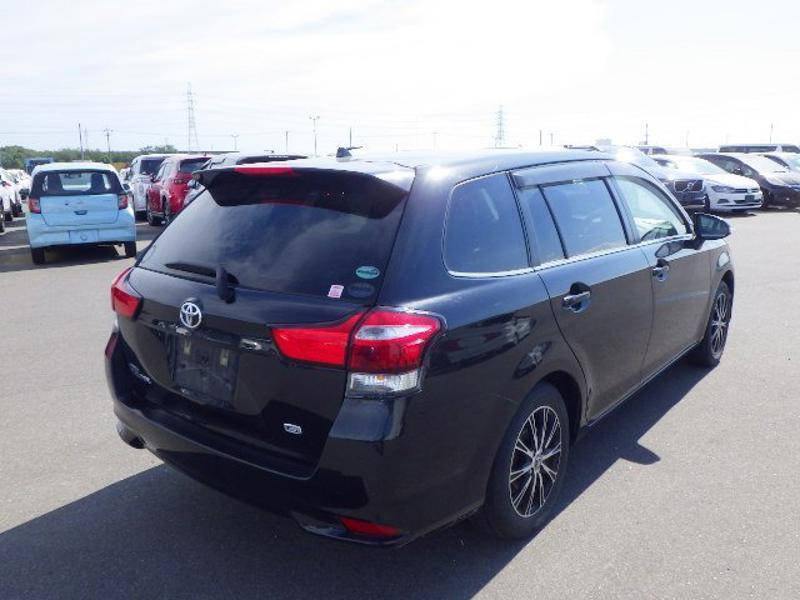 COROLLA FIELDER
