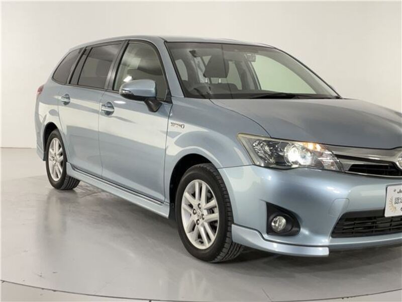 COROLLA FIELDER