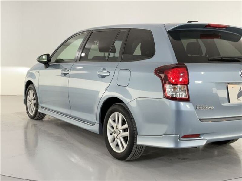 COROLLA FIELDER