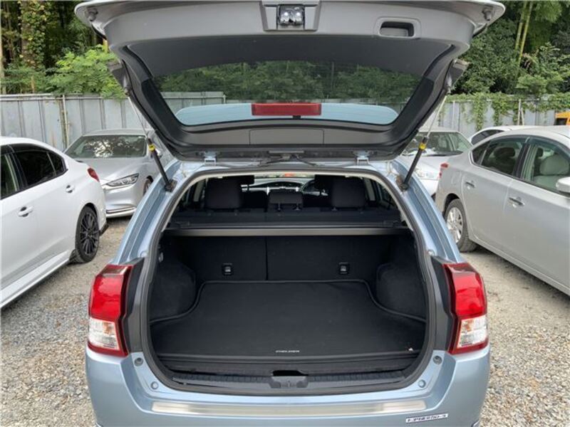 COROLLA FIELDER