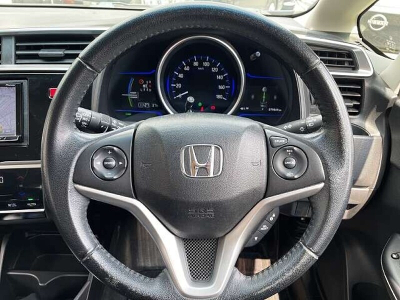 FIT HYBRID