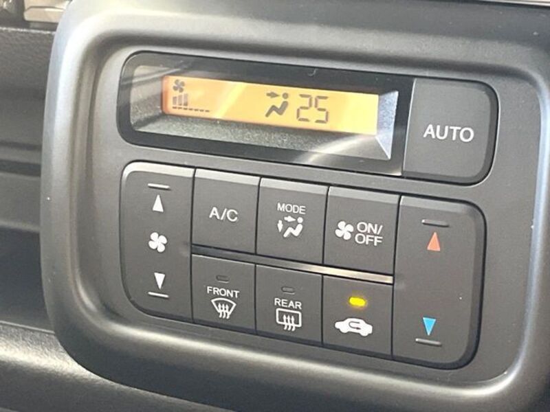 N-VAN