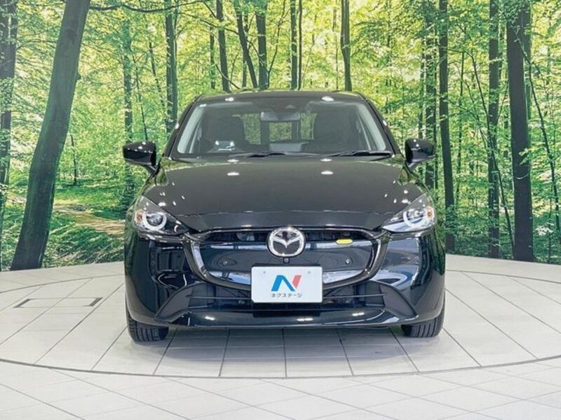 MAZDA2