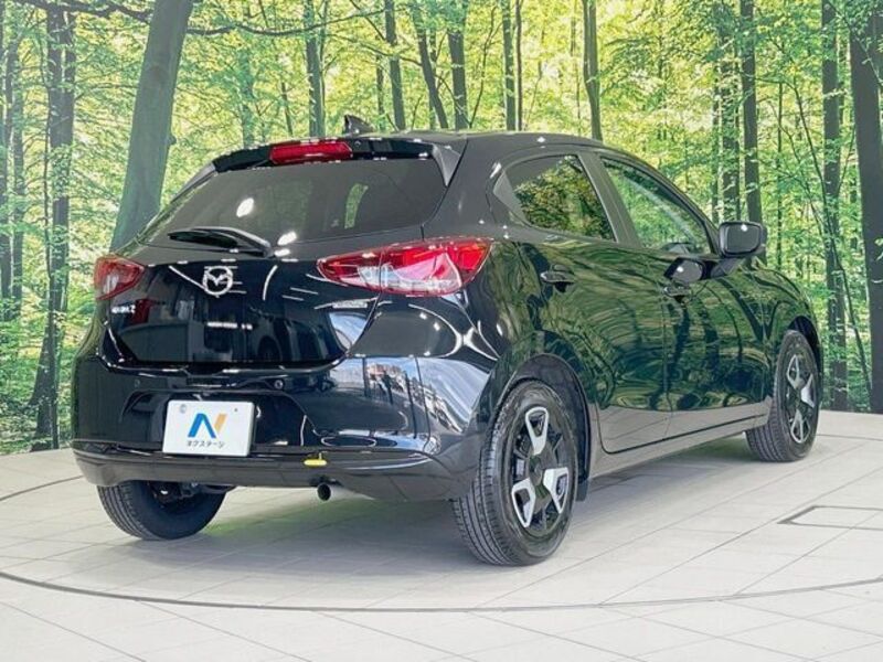 MAZDA2