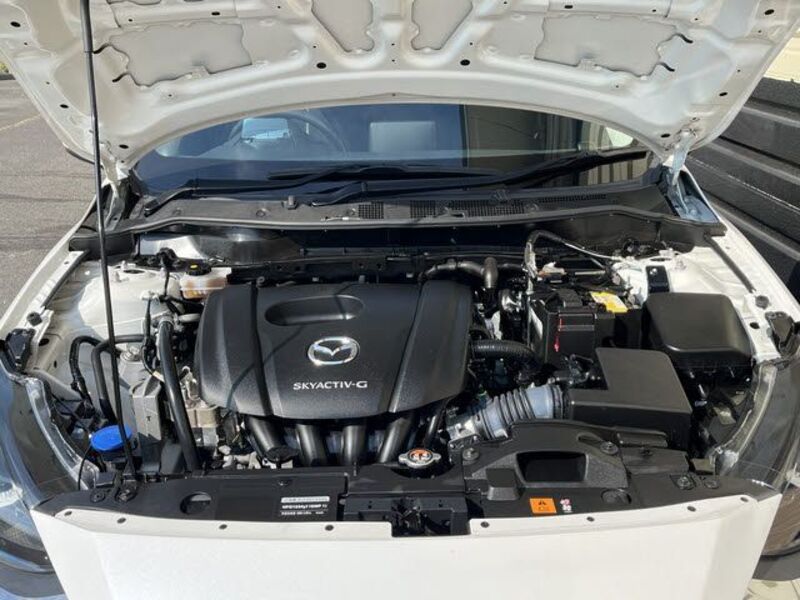 MAZDA2