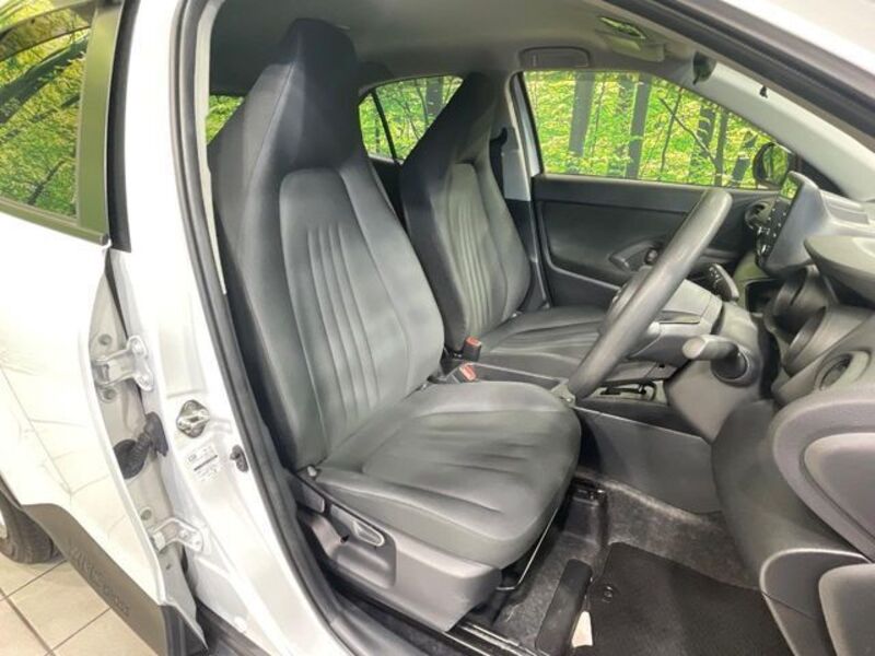 YARIS CROSS