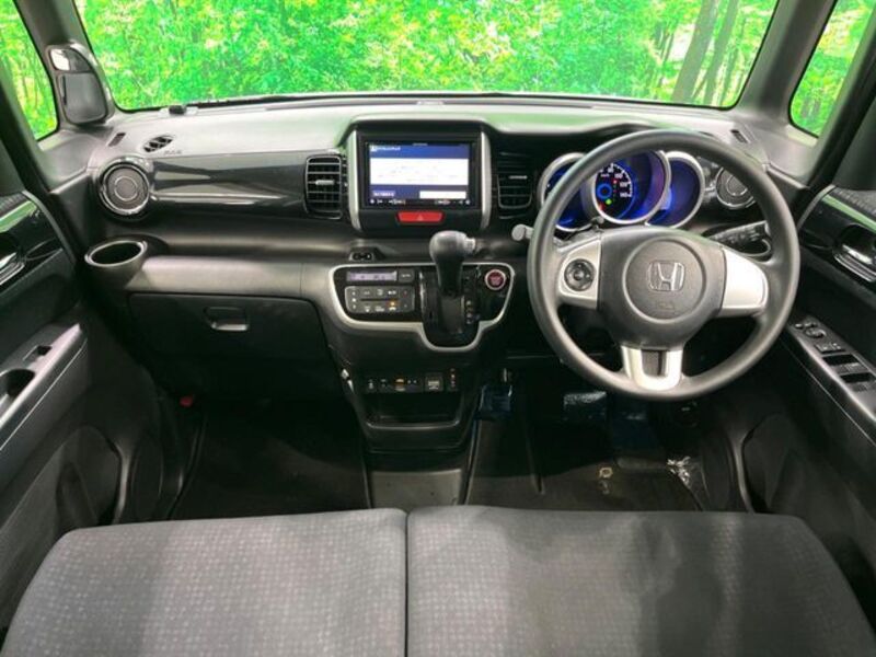 N BOX CUSTOM