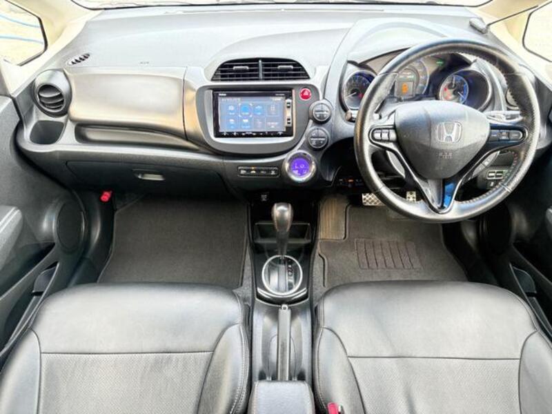 FIT HYBRID