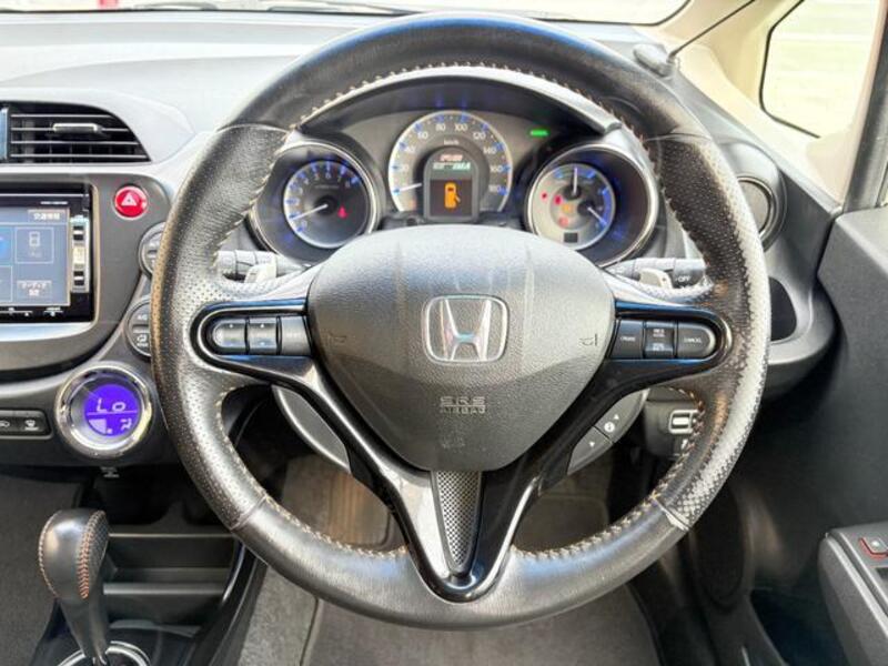 FIT HYBRID