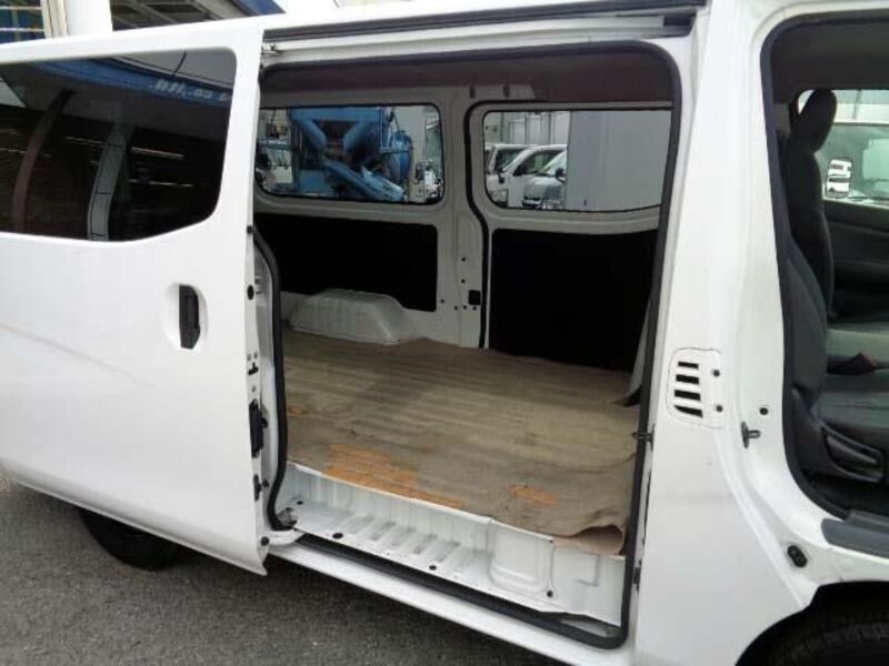 NV350 CARAVAN