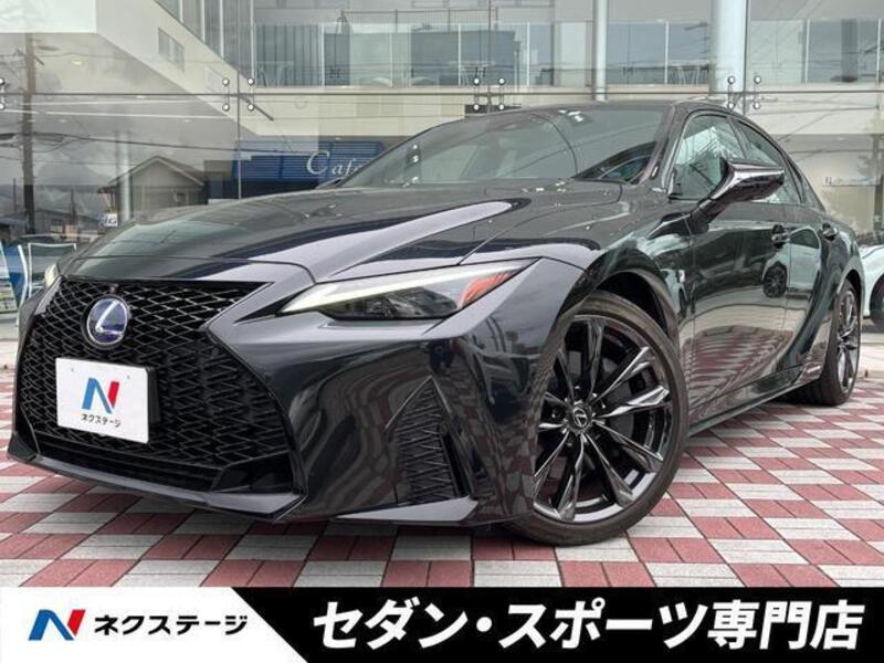 LEXUS IS