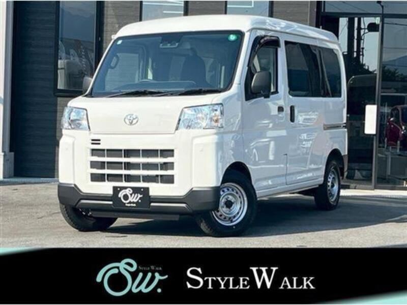 TOYOTA PIXIS VAN