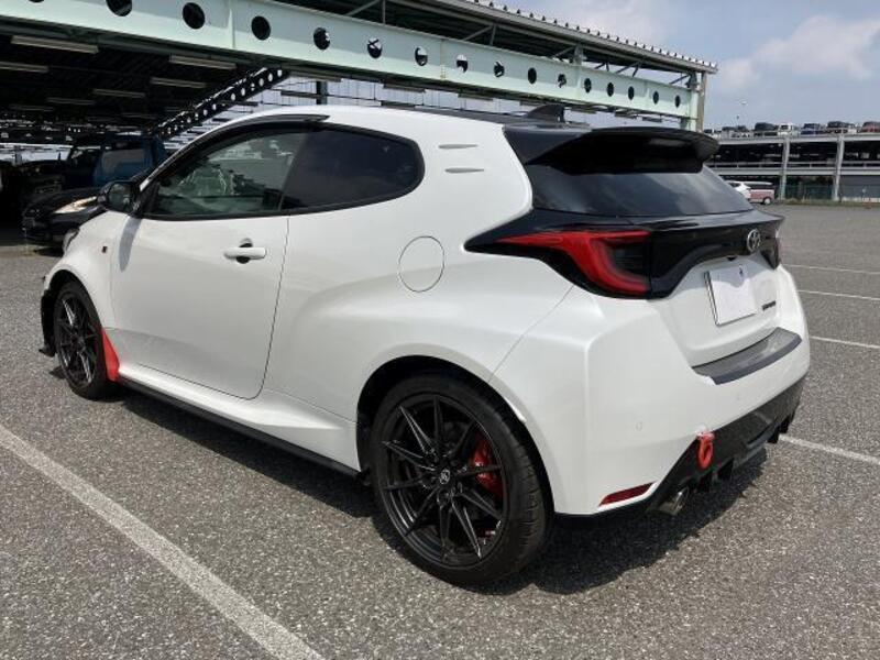 GR YARIS
