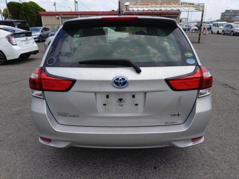 COROLLA FIELDER