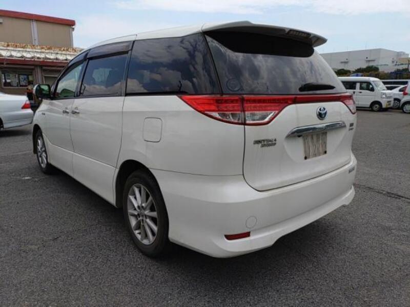 ESTIMA HYBRID
