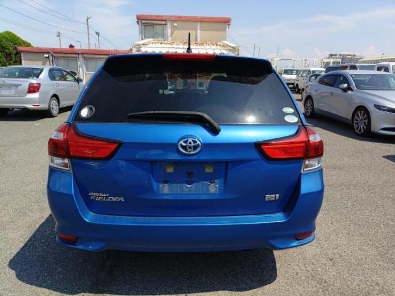 COROLLA FIELDER