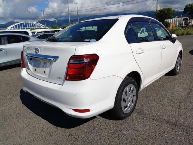 COROLLA AXIO