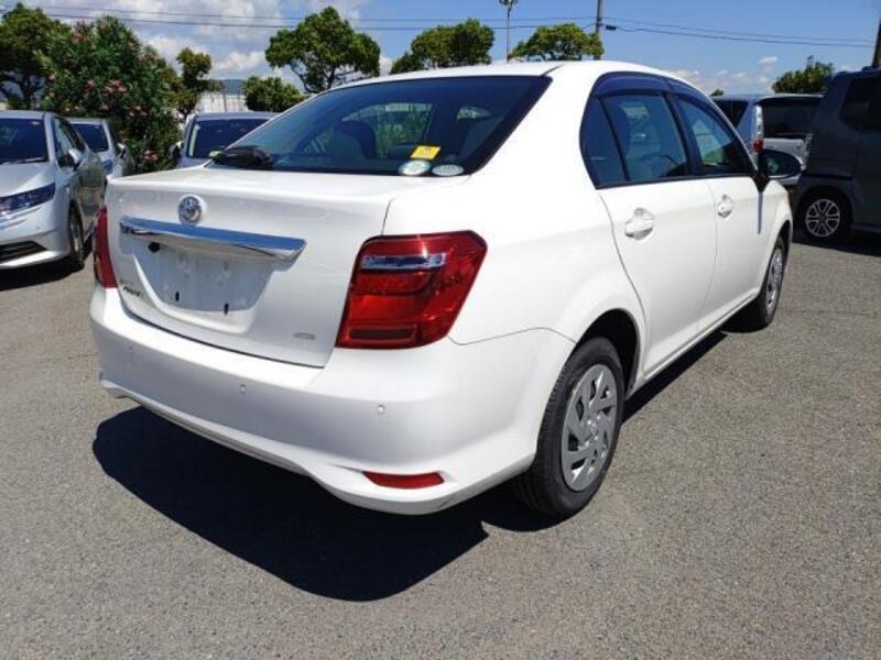COROLLA AXIO