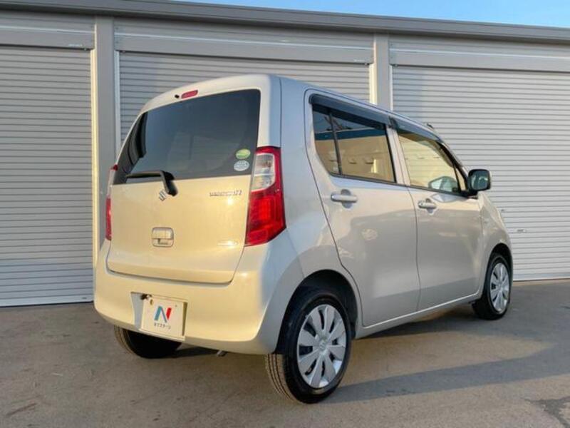 WAGON R