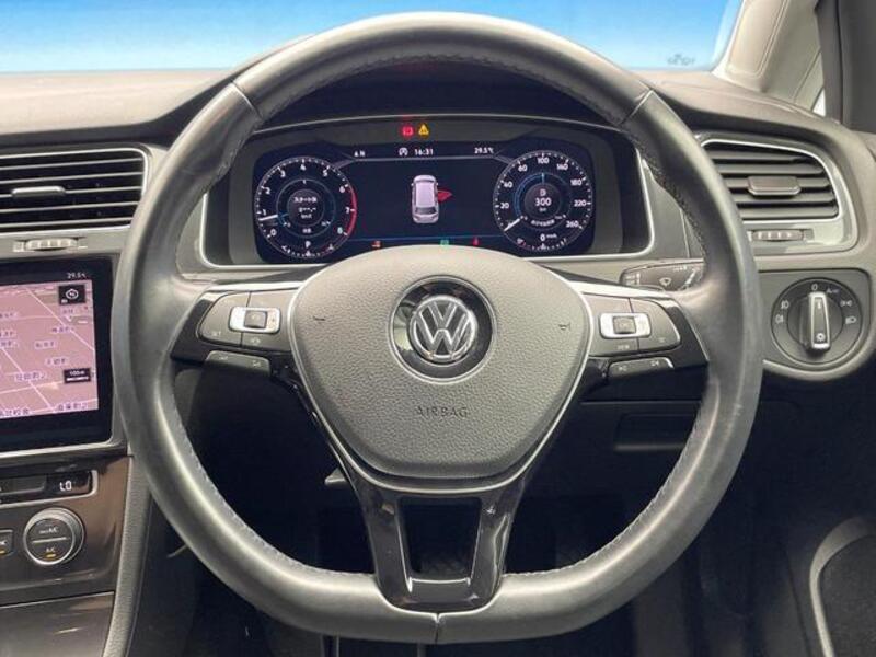 GOLF VARIANT