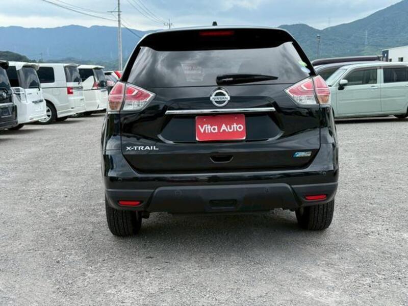 X-TRAIL