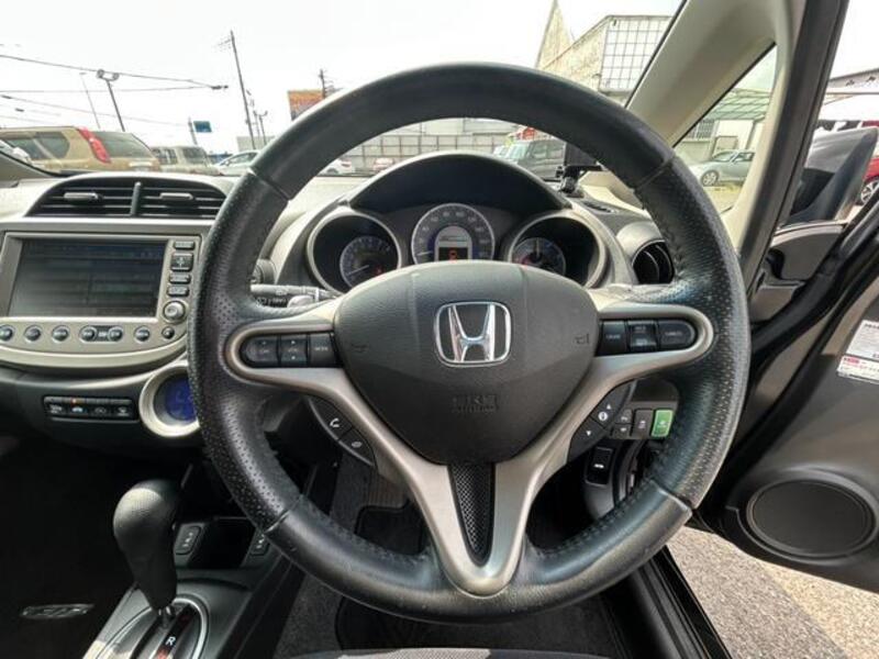 FIT HYBRID