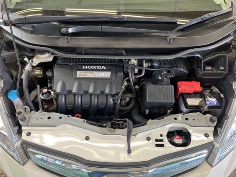 FIT HYBRID
