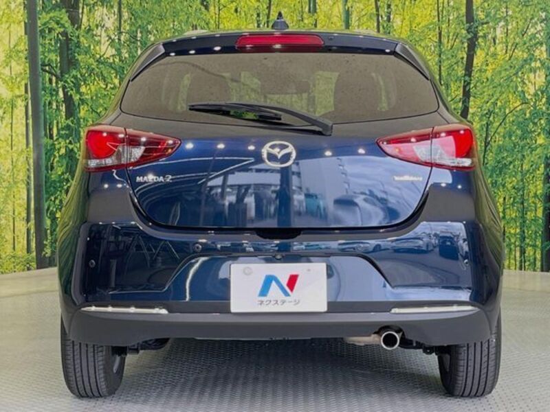MAZDA2
