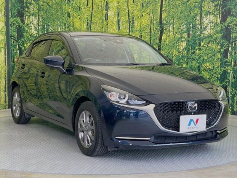 MAZDA2