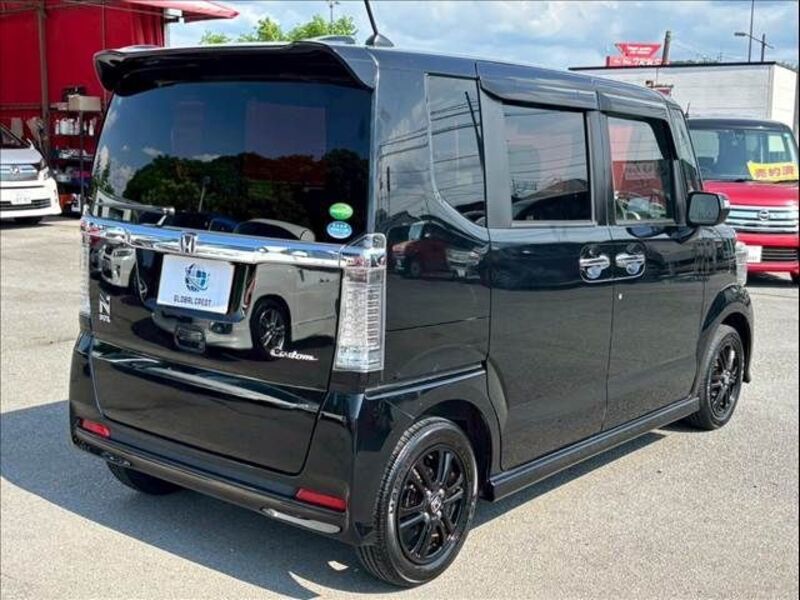 N BOX CUSTOM