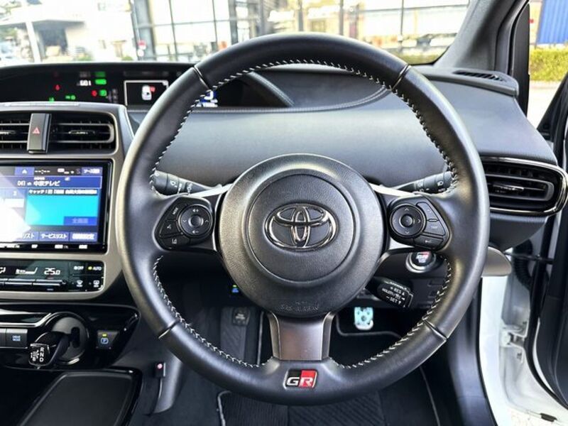 PRIUS PHV