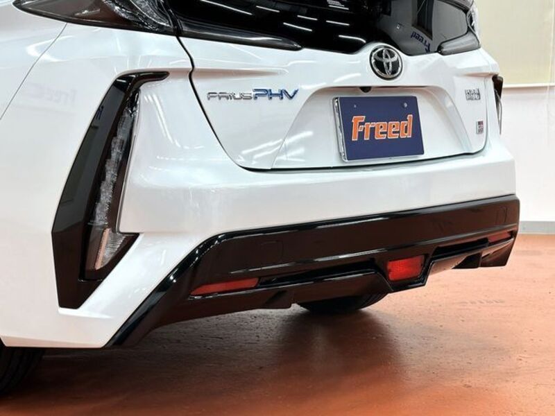 PRIUS PHV