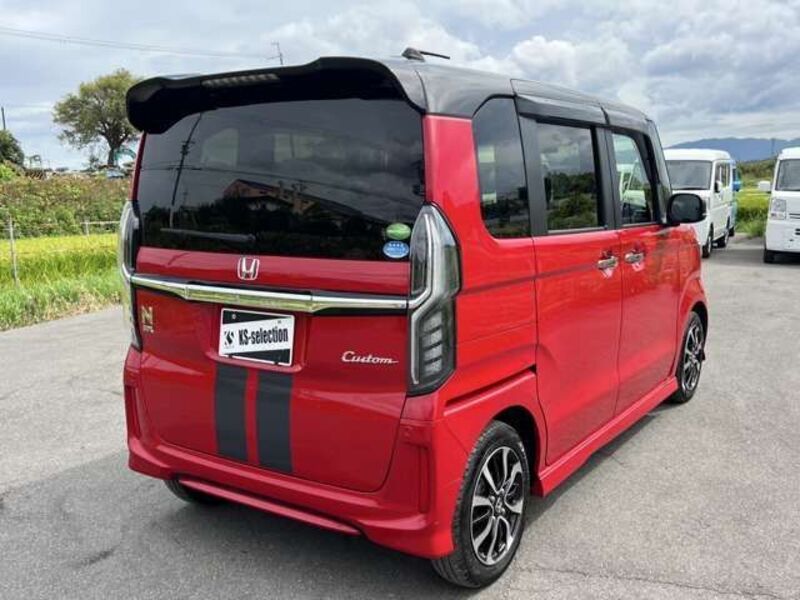 N BOX CUSTOM