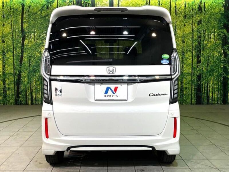 N BOX CUSTOM