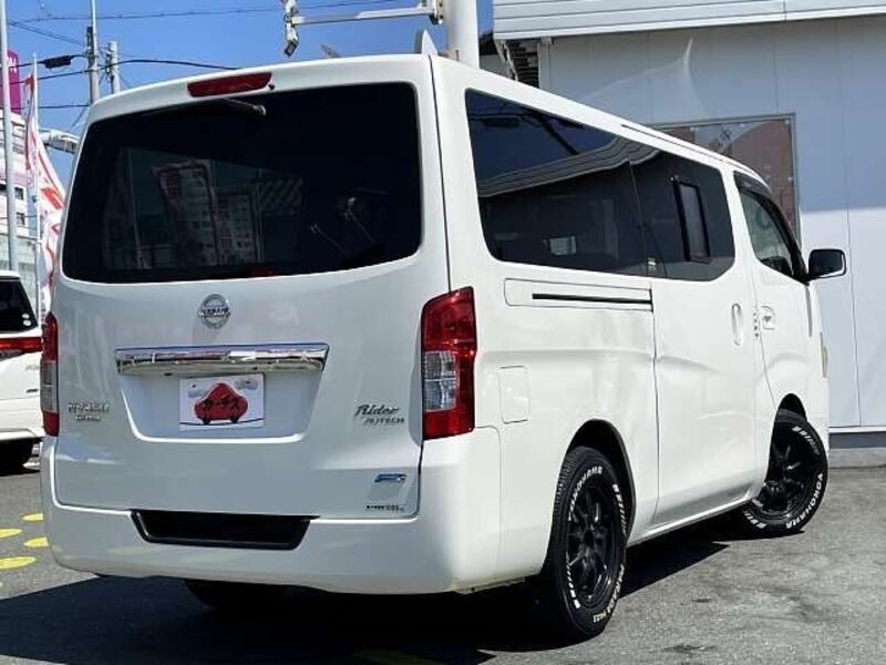 NV350 CARAVAN