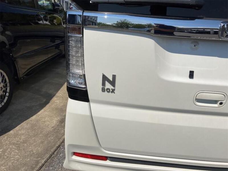 N BOX CUSTOM