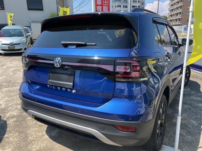 T CROSS